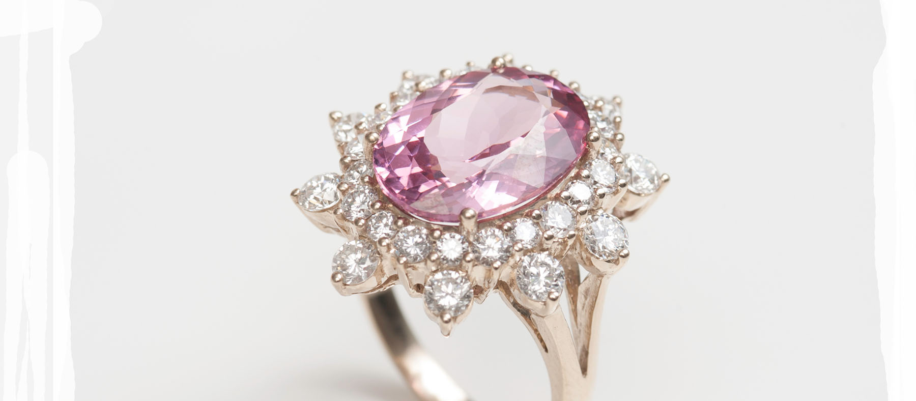 Aus unserer Goldschmiede: Eine Blume, die unvergänglich ist - ebenfalls Upcyling | Juwelier KÖSTER 