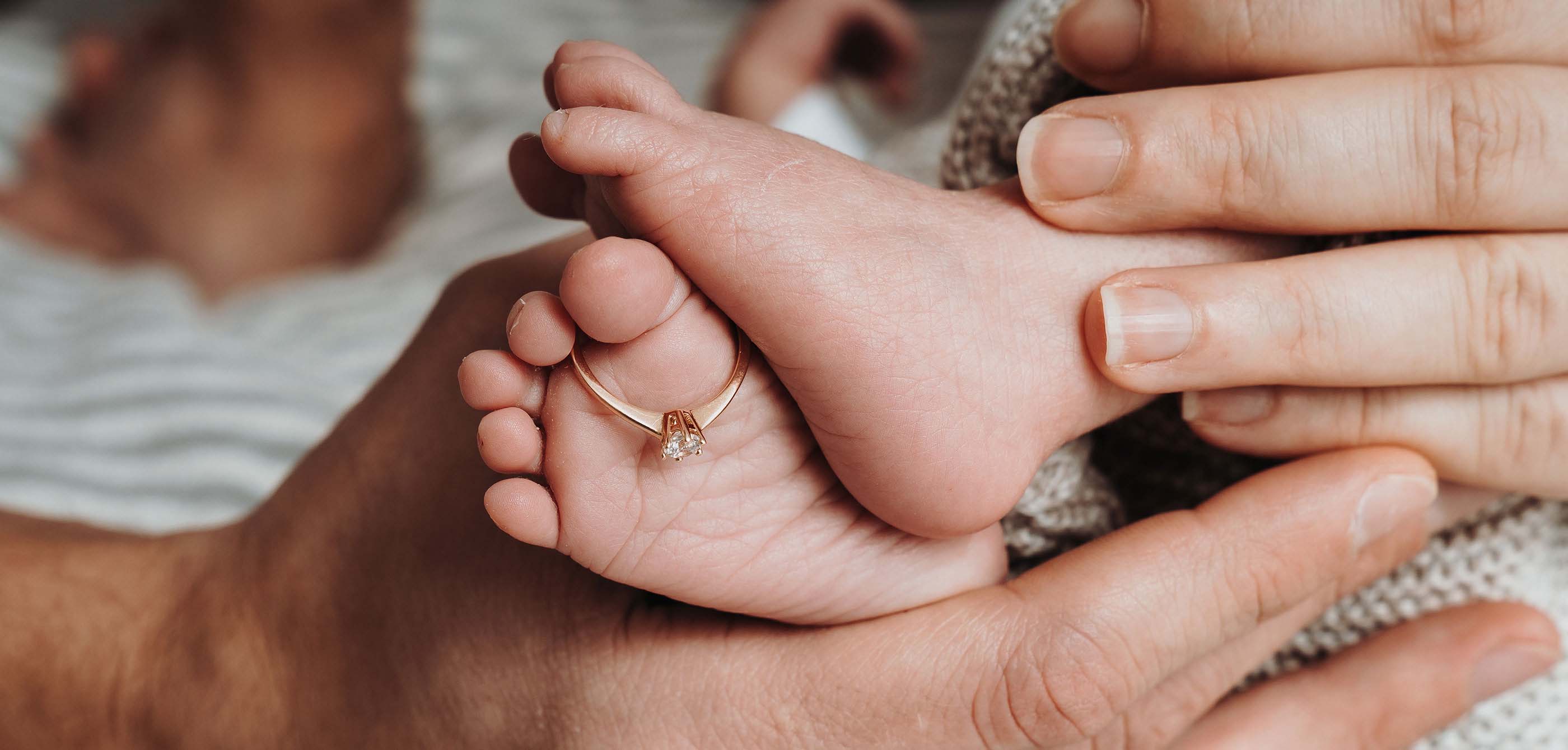 Eheringe: Einzigartige Verlobungsringe für unvergeßliche Momente aus dem Goldschmiedatelier von Juwelier KÖSTER im Hamburg